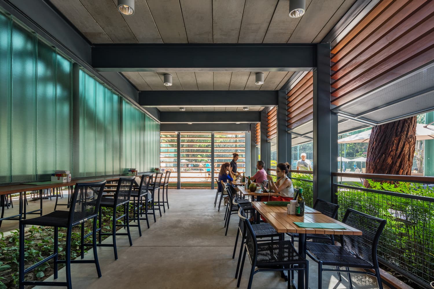 Cover Image for /assets/projects/alameda/alameda07.jpeg