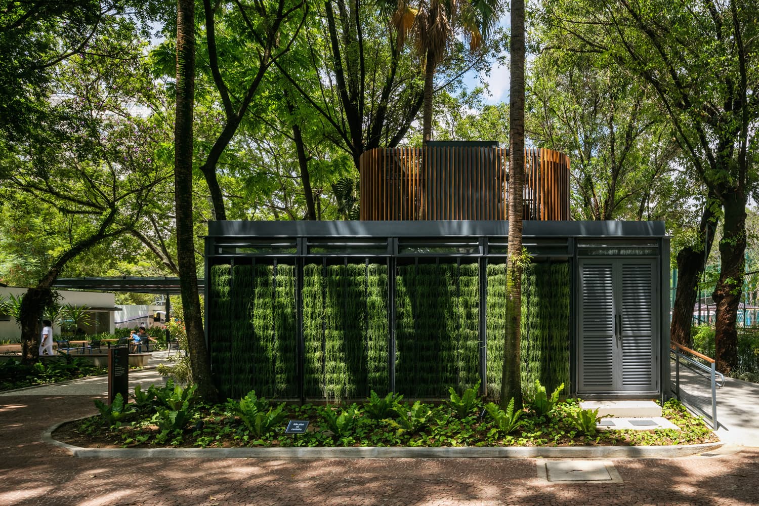 Cover Image for /assets/projects/alameda/alameda10.jpeg