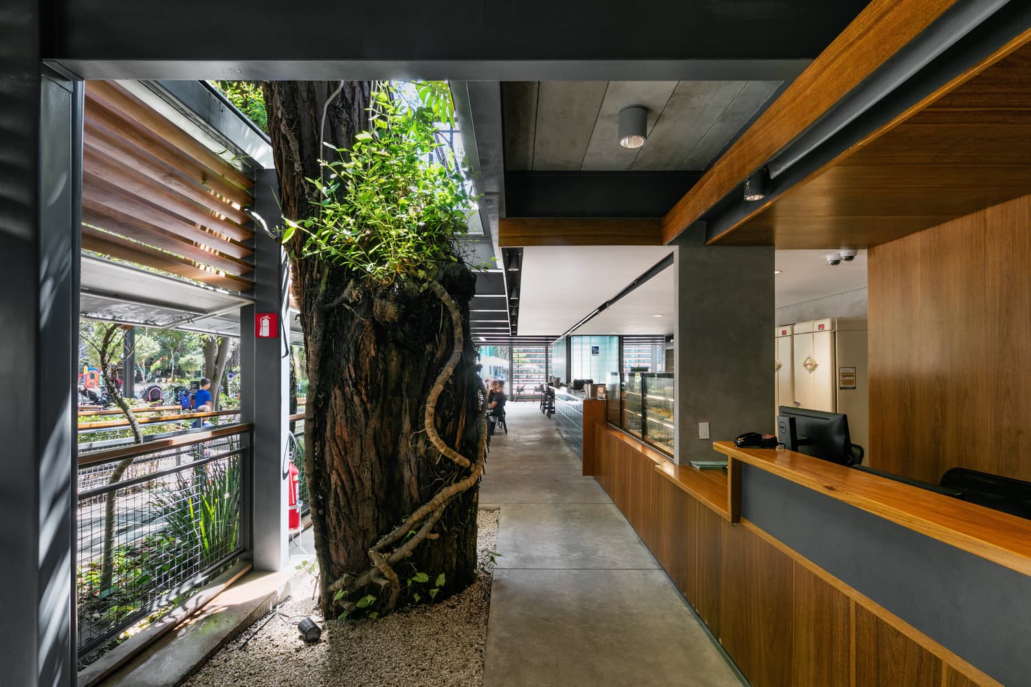 Cover Image for /assets/projects/alameda/alameda14.jpeg